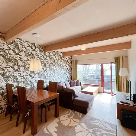 Апартаменти Cozy Seaside With Sauna