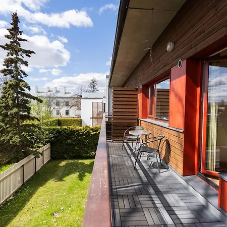 Апартаменти Cozy Seaside With Sauna